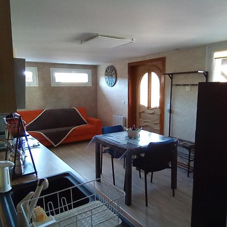 Coinches Logement De Charme מראה חיצוני תמונה